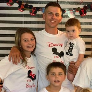 Meet your Posher, Corey